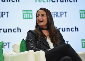 How Hayley Barna Co-Founded Birchbox to Solve Her Own Problem