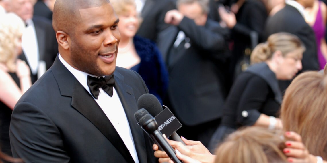 Tyler Perry’s Grind Behind the Scenes