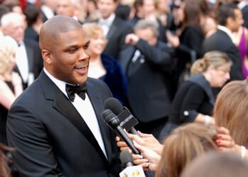 Tyler Perry’s Grind Behind the Scenes